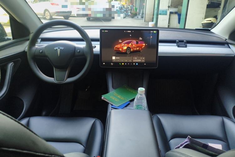 Used Tesla Model Y 2024 Rear-Wheel-Drive Version Center Console