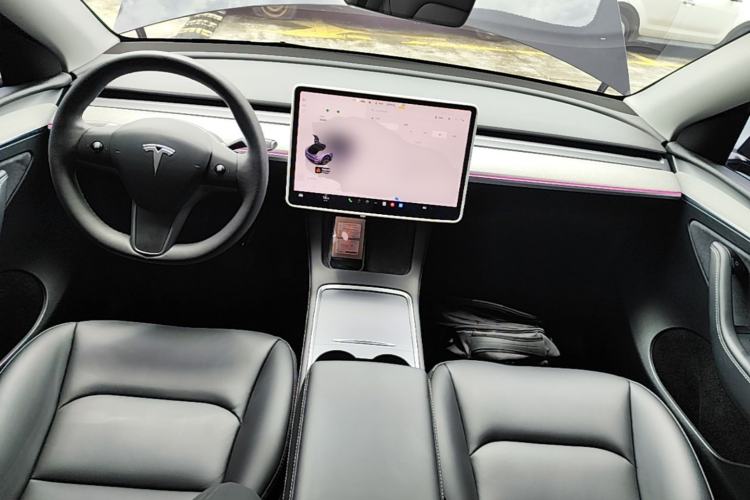 Used Tesla Model Y 2024 Rear-Wheel-Drive Version Center Console