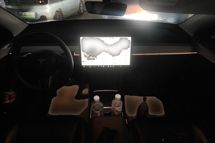 Used Tesla Model Y 2024 Rear-Wheel-Drive Version Center Console