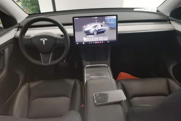 Used Tesla Model Y 2024 Rear-Wheel-Drive Version Center Console