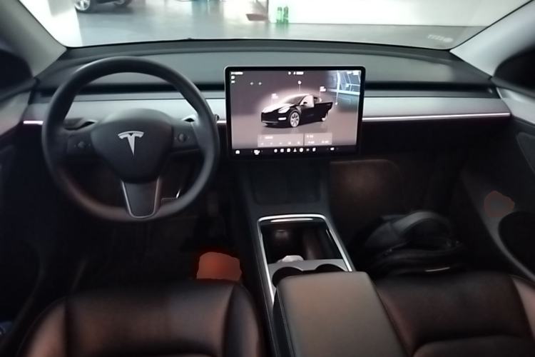 Used Tesla Model Y 2024 Rear-Wheel-Drive Version Center Console