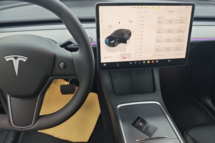 Used Tesla Model Y 2024 Rear-Wheel-Drive Version Center Console