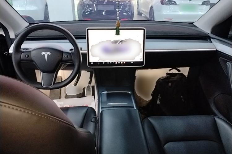Used Tesla Model Y 2024 Rear-Wheel-Drive Version Center Console