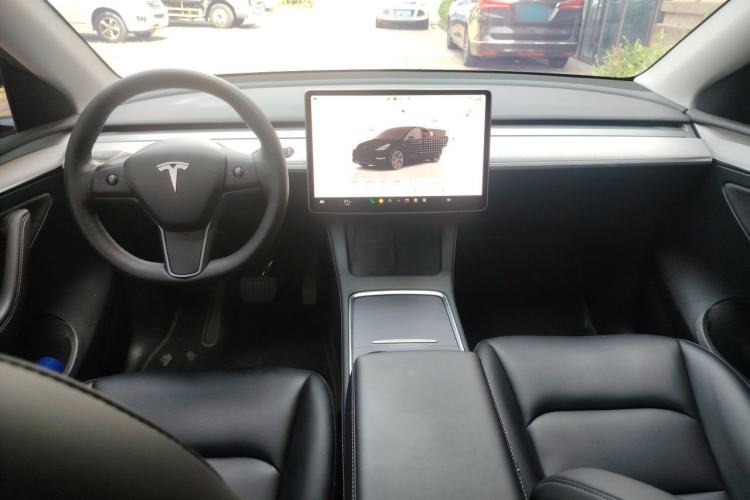 Used Tesla Model Y 2024 Rear-Wheel-Drive Version Center Console