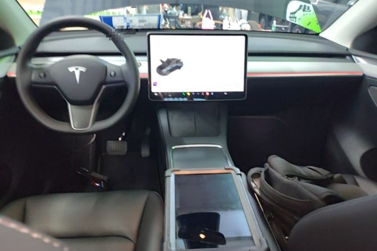 Used Tesla Model Y 2024 Rear-Wheel-Drive Version Center Console