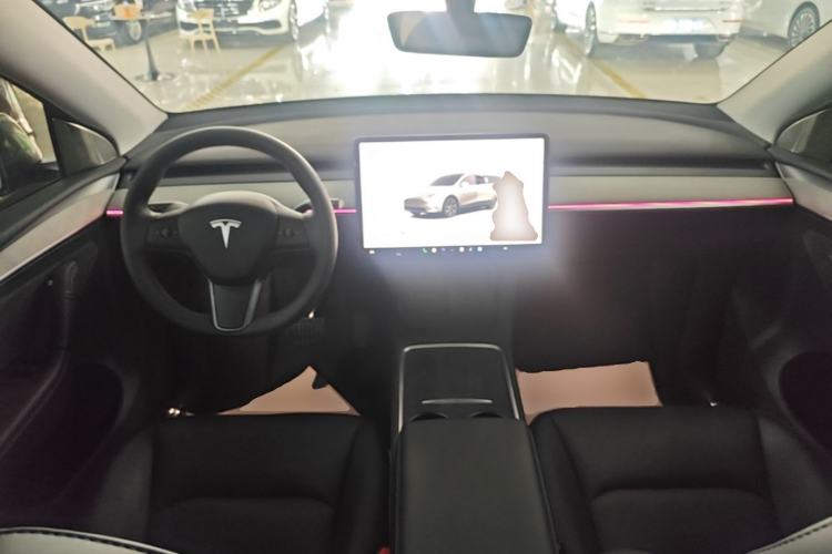 Used Tesla Model Y 2024 Rear-Wheel-Drive Version Center Console