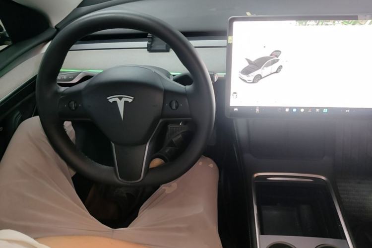 Used Tesla Model Y 2024 Rear-Wheel-Drive Version Center Console