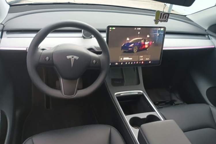 Used Tesla Model Y 2024 Rear-Wheel-Drive Version Center Console