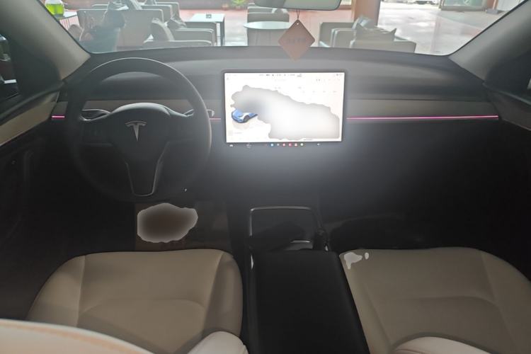Used Tesla Model Y 2024 Rear-Wheel-Drive Version Center Console