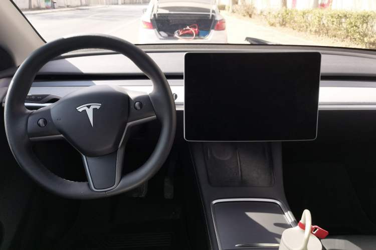 Used Tesla Model Y 2024 Rear-Wheel-Drive Version Center Console