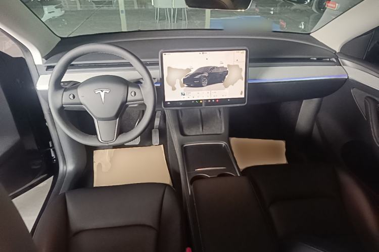 Used Tesla Model Y 2024 Rear-Wheel-Drive Version Center Console