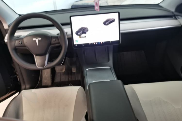 Used Tesla Model Y 2024 Rear-Wheel-Drive Version Center Console