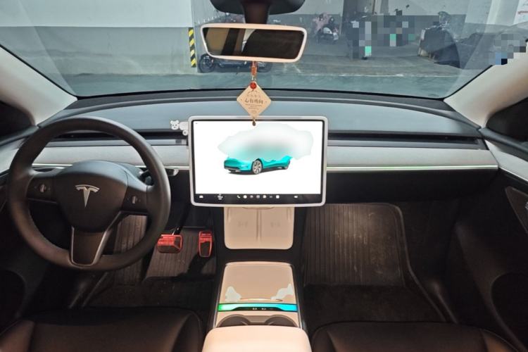 Used Tesla Model Y 2024 Rear-Wheel-Drive Version Center Console