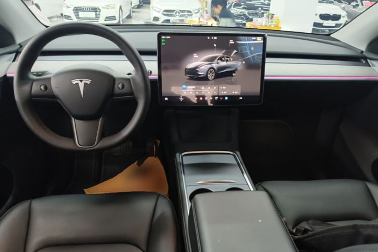Used Tesla Model Y 2024 Rear-Wheel-Drive Version Center Console