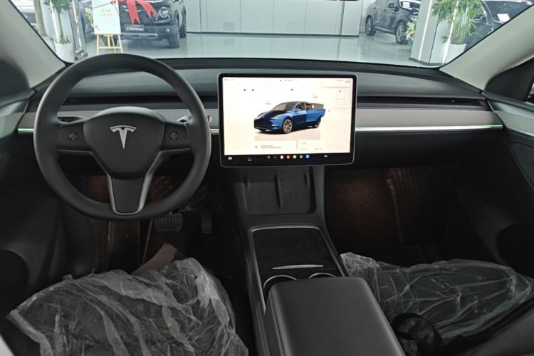 Used Tesla Model Y 2024 Rear-Wheel-Drive Version Center Console
