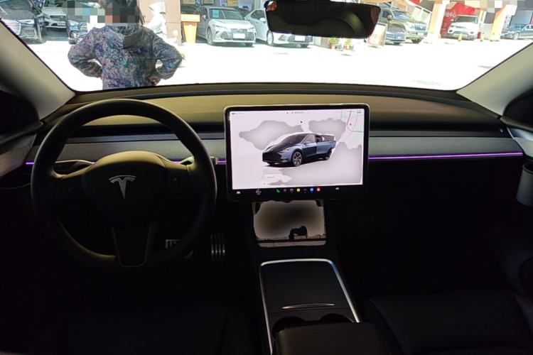 Used Tesla Model Y 2024 Rear-Wheel-Drive Version Center Console