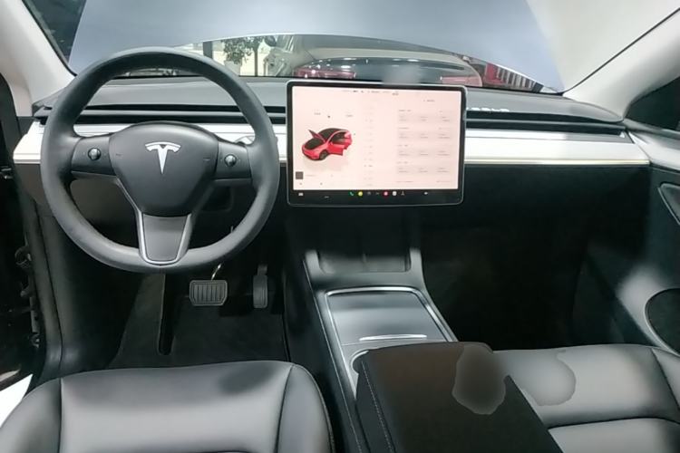 Used Tesla Model Y 2024 Rear-Wheel-Drive Version Center Console