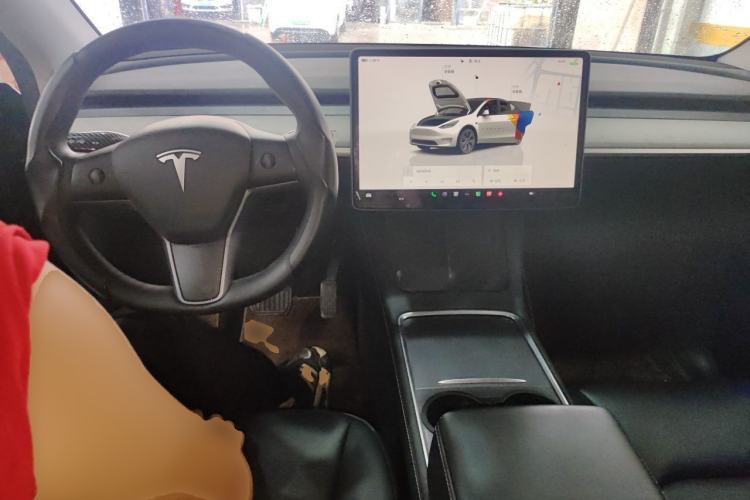 Used Tesla Model Y 2024 Rear-Wheel-Drive Version Center Console