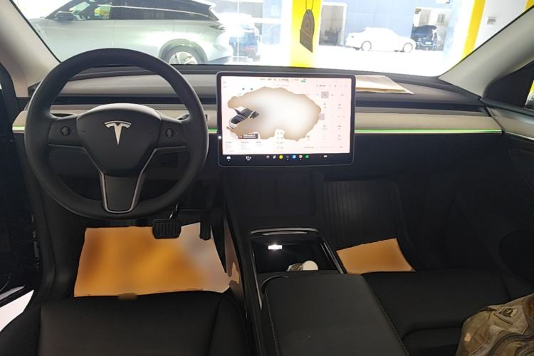 Used Tesla Model Y 2024 Rear-Wheel-Drive Version Center Console
