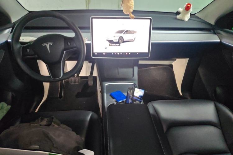 Used Tesla Model Y 2024 Rear-Wheel-Drive Version Center Console