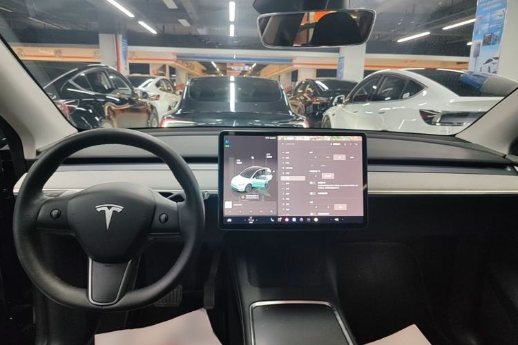 Used Tesla Model Y 2024 Rear-Wheel-Drive Version Center Console
