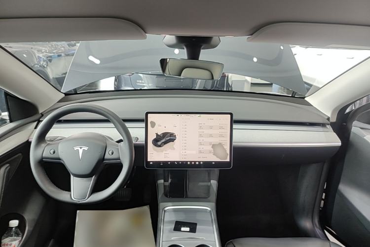 Used Tesla Model Y 2024 Rear-Wheel-Drive Version Center Console