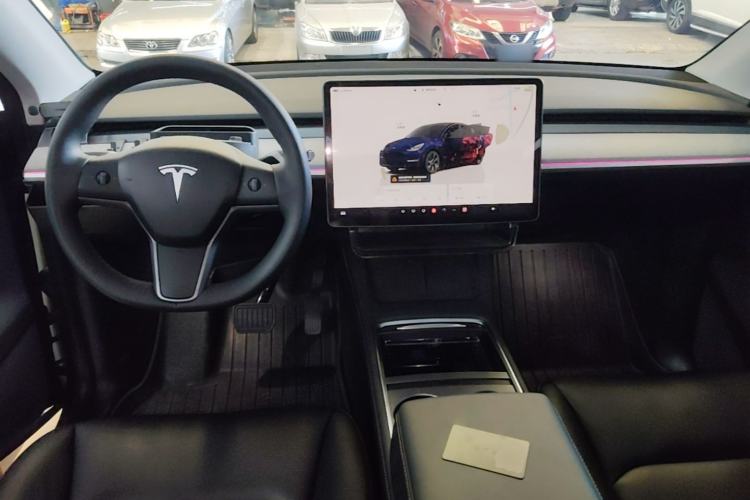 Used Tesla Model Y 2024 Rear-Wheel-Drive Version Center Console