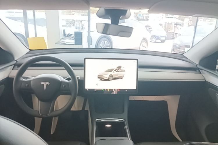 Used Tesla Model Y 2024 Rear-Wheel-Drive Version Center Console