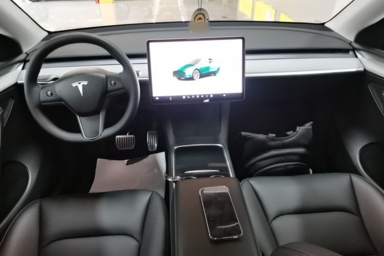 Used Tesla Model Y 2024 Rear-Wheel-Drive Version Center Console