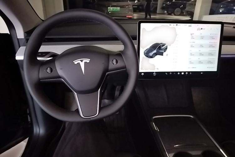 Used Tesla Model Y 2024 Rear-Wheel-Drive Version Center Console