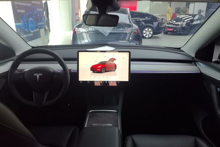 Used Tesla Model Y 2024 Rear-Wheel-Drive Version Center Console