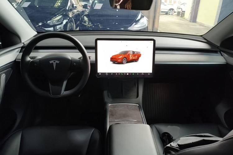 Used Tesla Model Y 2024 Rear-Wheel-Drive Version Center Console