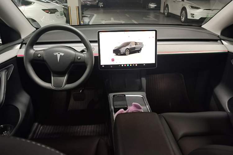 Used Tesla Model Y 2024 Rear-Wheel-Drive Version Center Console