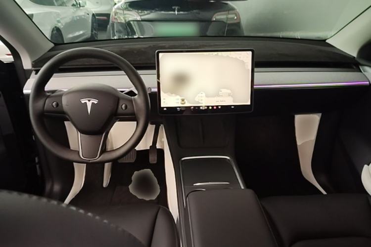 Used Tesla Model Y 2024 Rear-Wheel-Drive Version Center Console