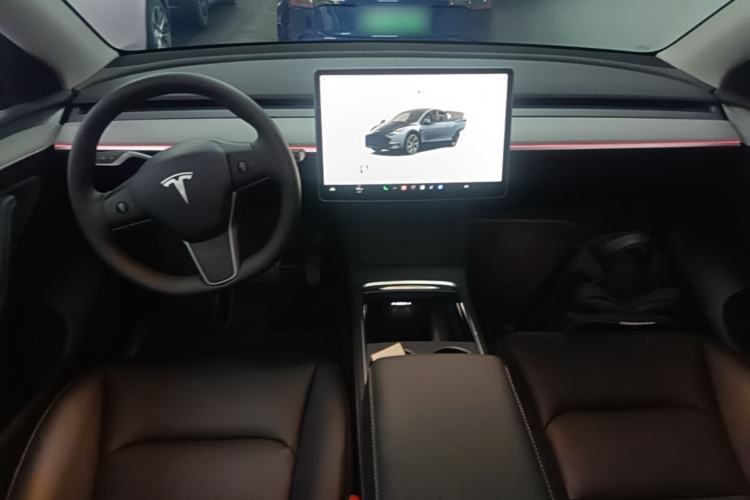 Used Tesla Model Y 2024 Long-Range All-Wheel-Drive Version Center Console