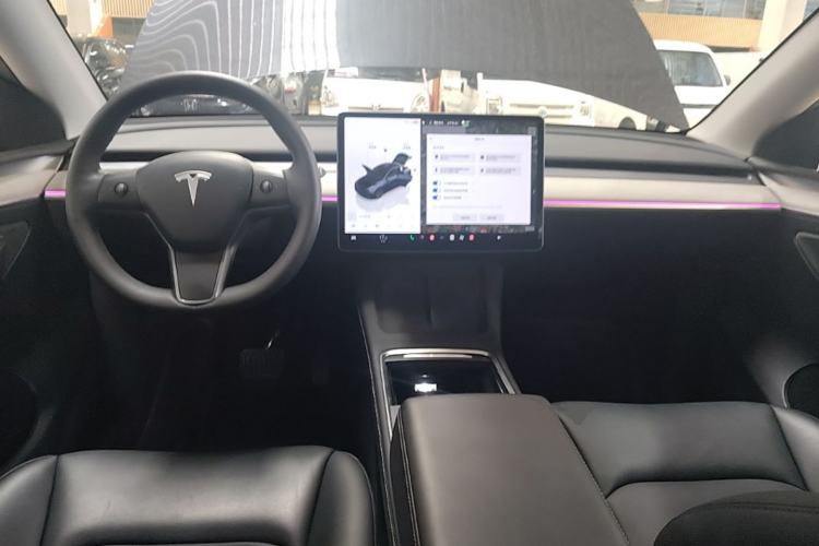 Used Tesla Model Y 2024 Rear-Wheel-Drive Version Center Console