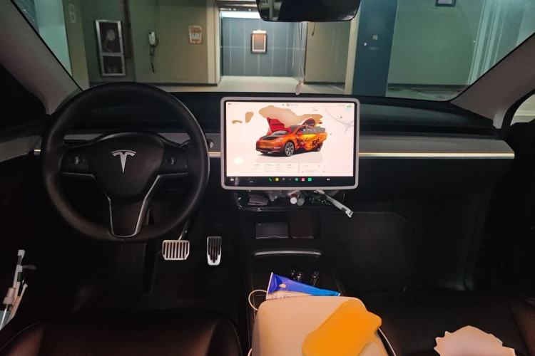Used Tesla Model Y 2024 Rear-Wheel-Drive Version Center Console
