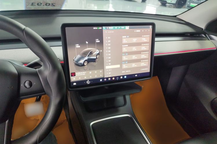 Used Tesla Model Y 2024 Long-Range All-Wheel-Drive Version Center Console