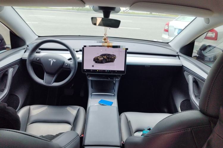 Used Tesla Model Y 2024 Rear-Wheel-Drive Version Center Console