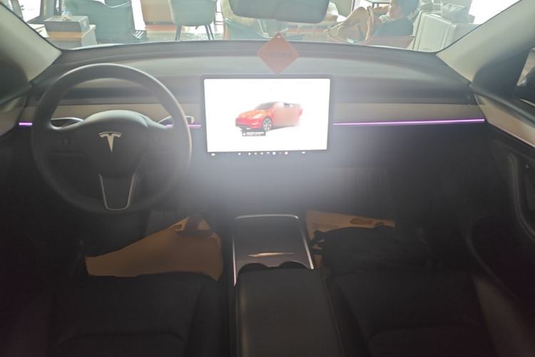 Used Tesla Model Y 2024 Rear-Wheel-Drive Version Center Console