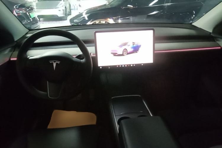 Used Tesla Model Y 2024 Rear-Wheel-Drive Version Center Console