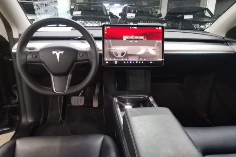 Used Tesla Model Y 2024 Rear-Wheel-Drive Version Center Console
