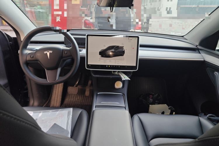 Used Tesla Model Y 2024 Rear-Wheel-Drive Version Center Console