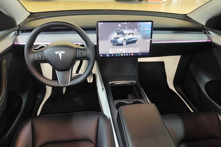 Used Tesla Model Y 2024 Rear-Wheel-Drive Version Center Console
