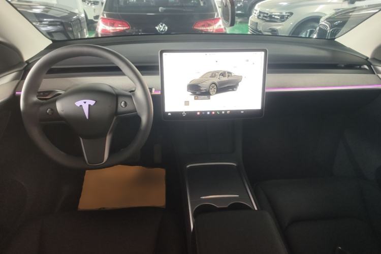 Used Tesla Model Y 2024 Rear-Wheel-Drive Version Center Console