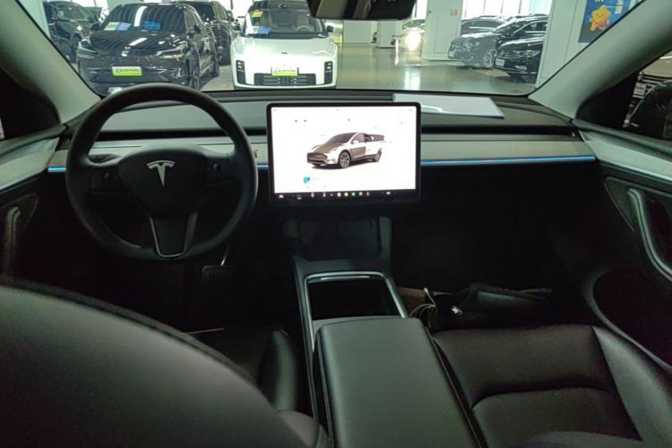Used Tesla Model Y 2024 Rear-Wheel-Drive Version Center Console
