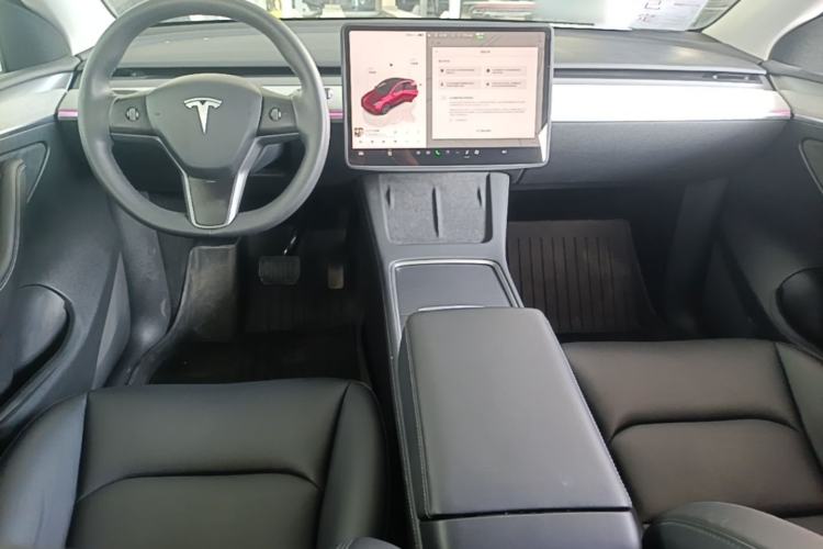 Used Tesla Model Y 2024 Rear-Wheel-Drive Version Center Console