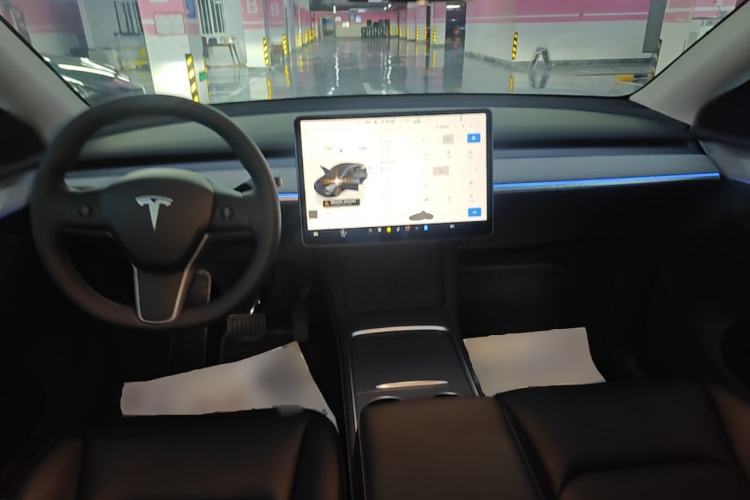 Used Tesla Model Y 2024 Rear-Wheel-Drive Version Center Console