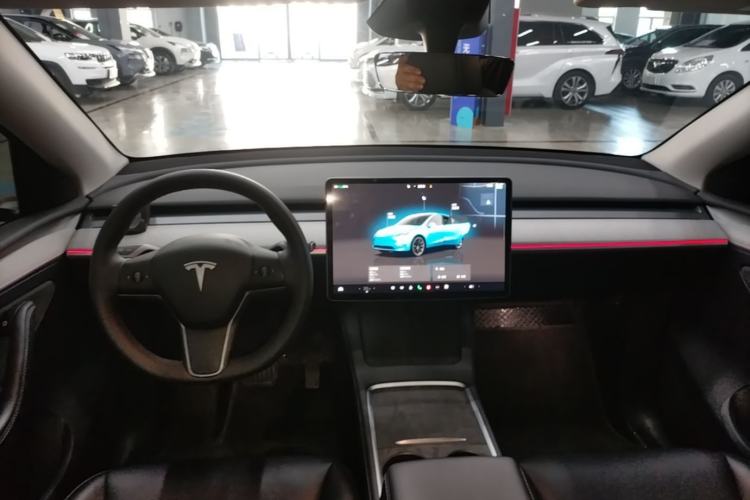 Used Tesla Model Y 2024 Rear-Wheel-Drive Version Center Console