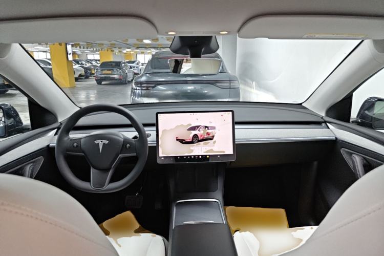 Used Tesla Model Y 2024 Rear-Wheel-Drive Version Center Console